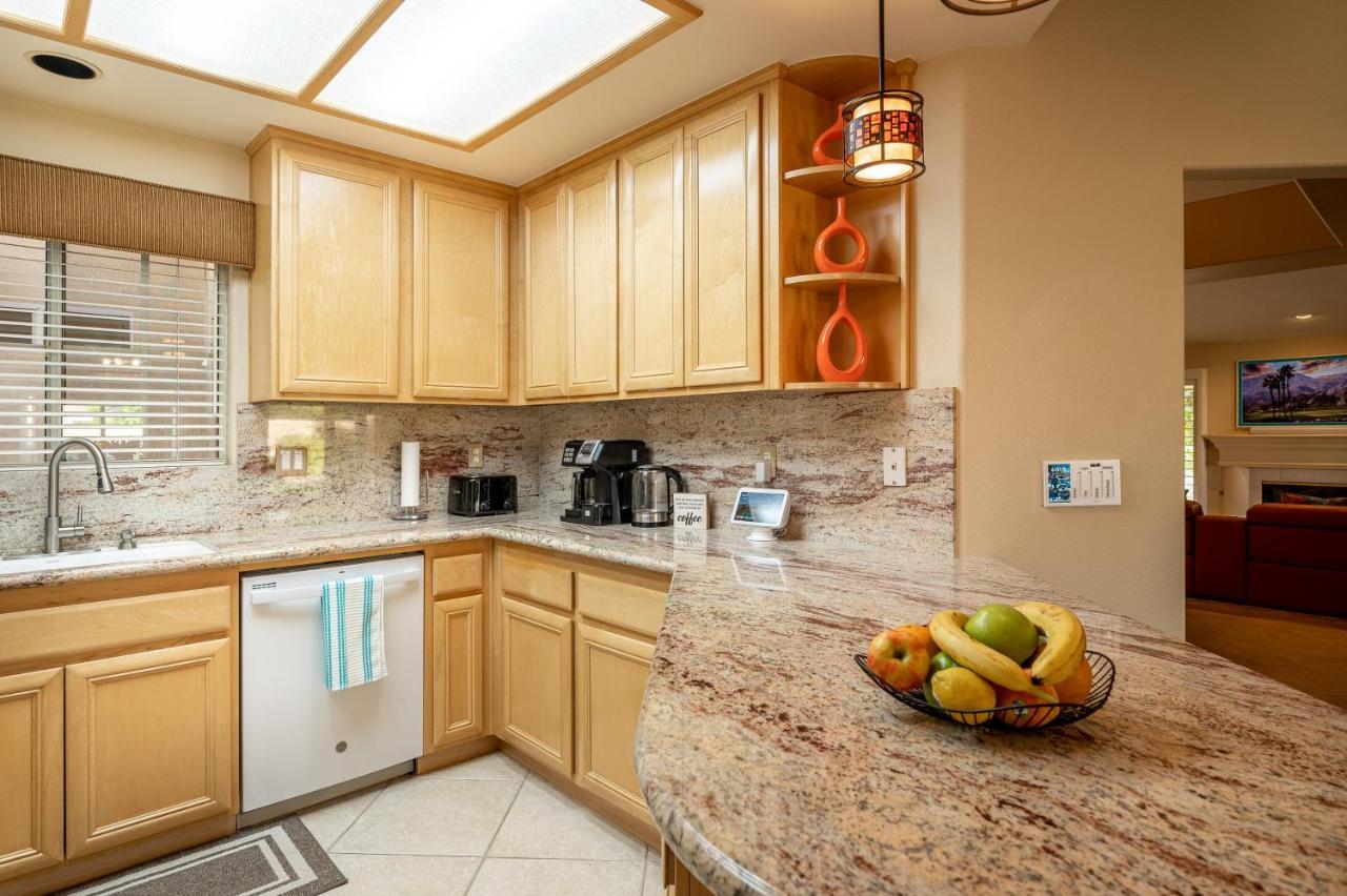 Coachella Chill: Luxury 4Br/4King Paradise Retreat Indio Εξωτερικό φωτογραφία