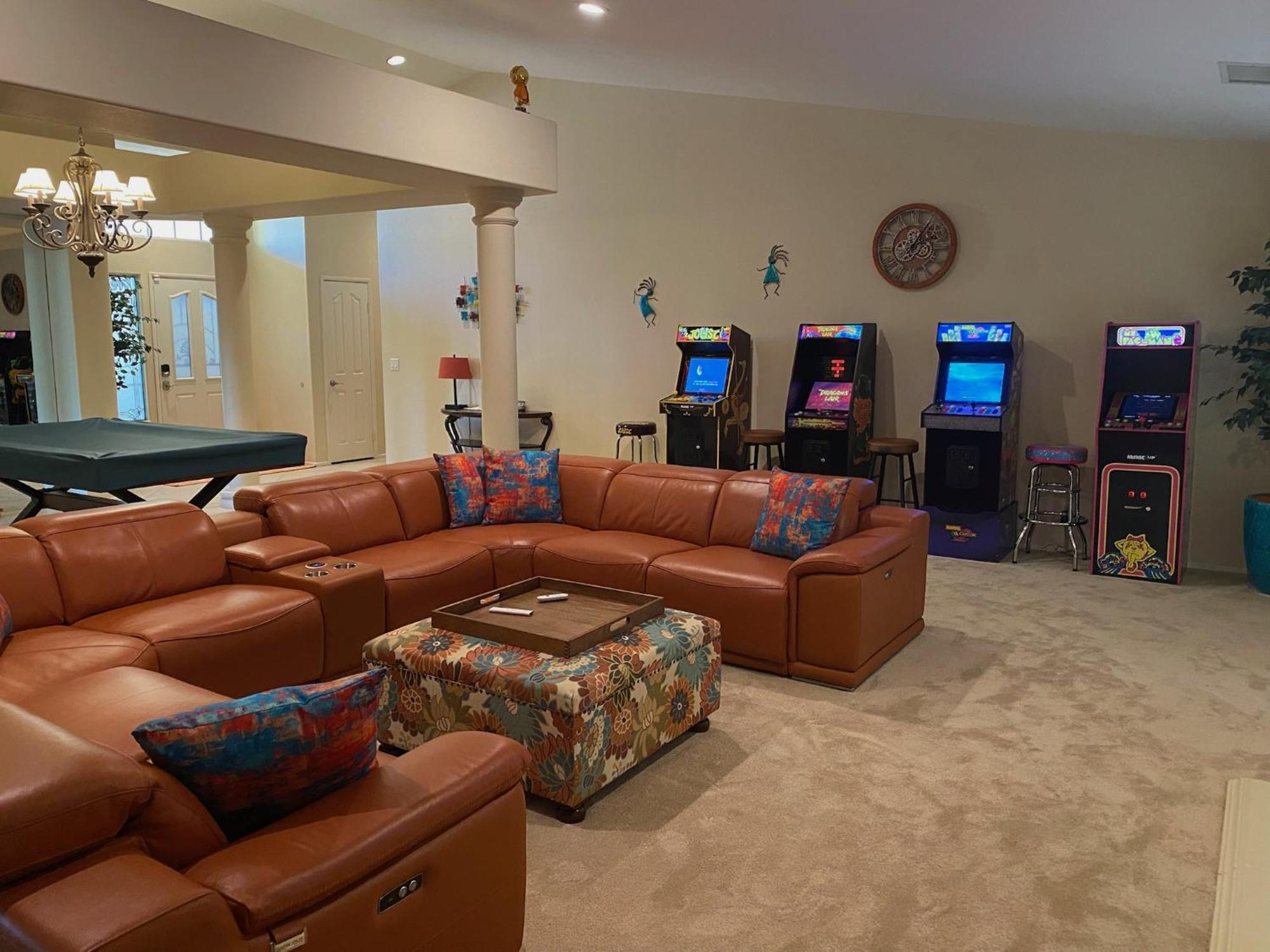 Coachella Chill: Luxury 4Br/4King Paradise Retreat Indio Εξωτερικό φωτογραφία