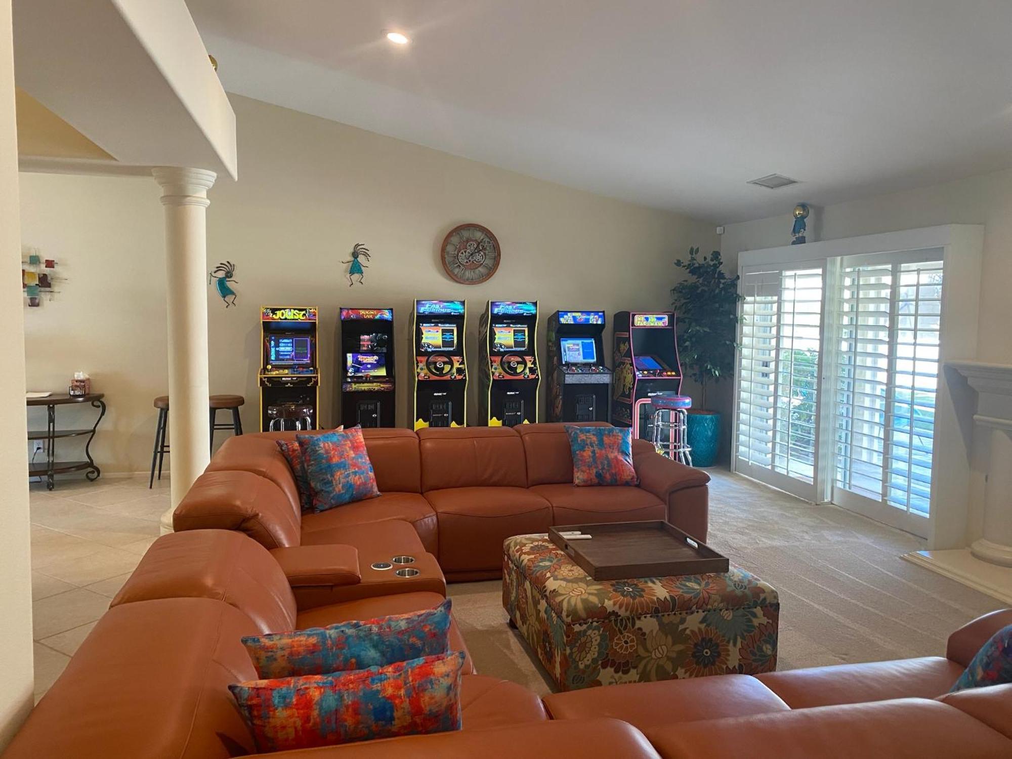 Coachella Chill: Luxury 4Br/4King Paradise Retreat Indio Εξωτερικό φωτογραφία