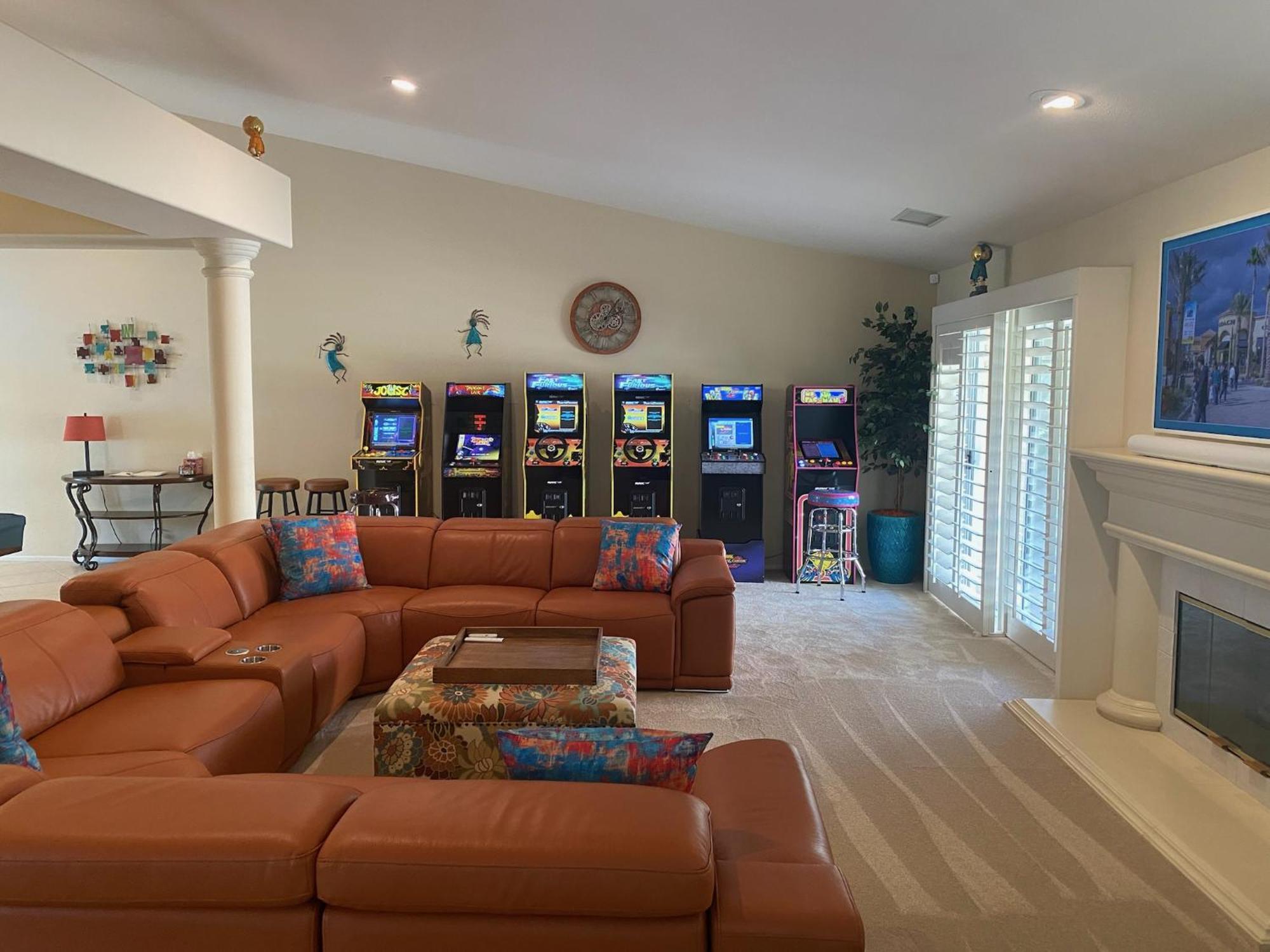 Coachella Chill: Luxury 4Br/4King Paradise Retreat Indio Εξωτερικό φωτογραφία