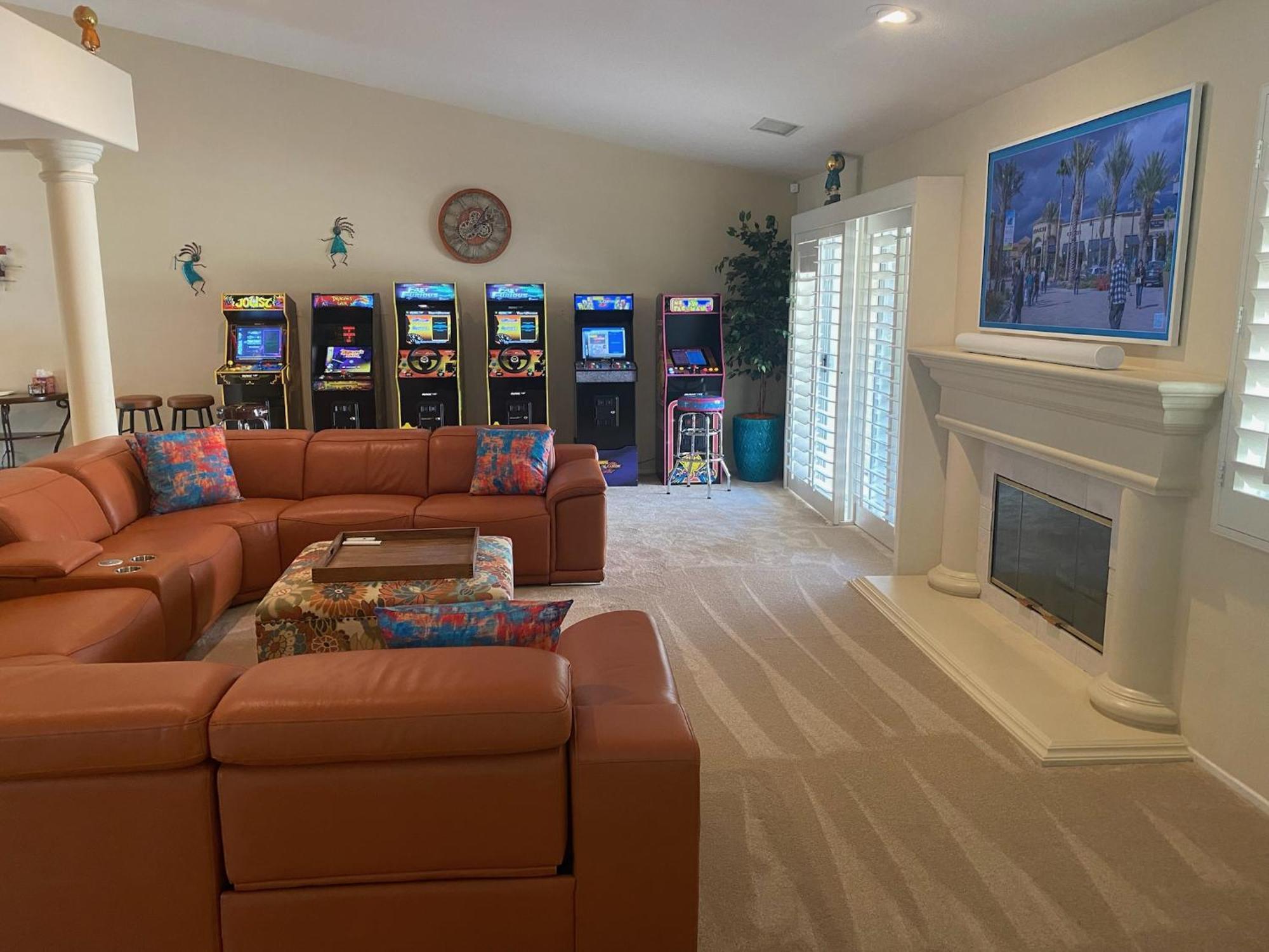 Coachella Chill: Luxury 4Br/4King Paradise Retreat Indio Εξωτερικό φωτογραφία